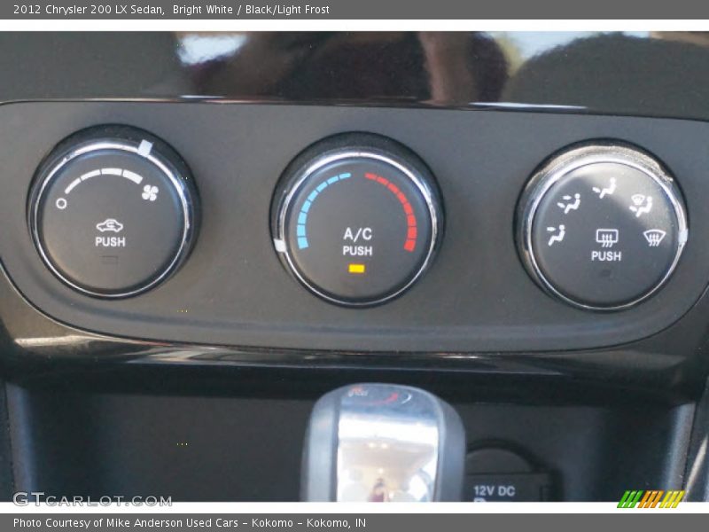 Bright White / Black/Light Frost 2012 Chrysler 200 LX Sedan