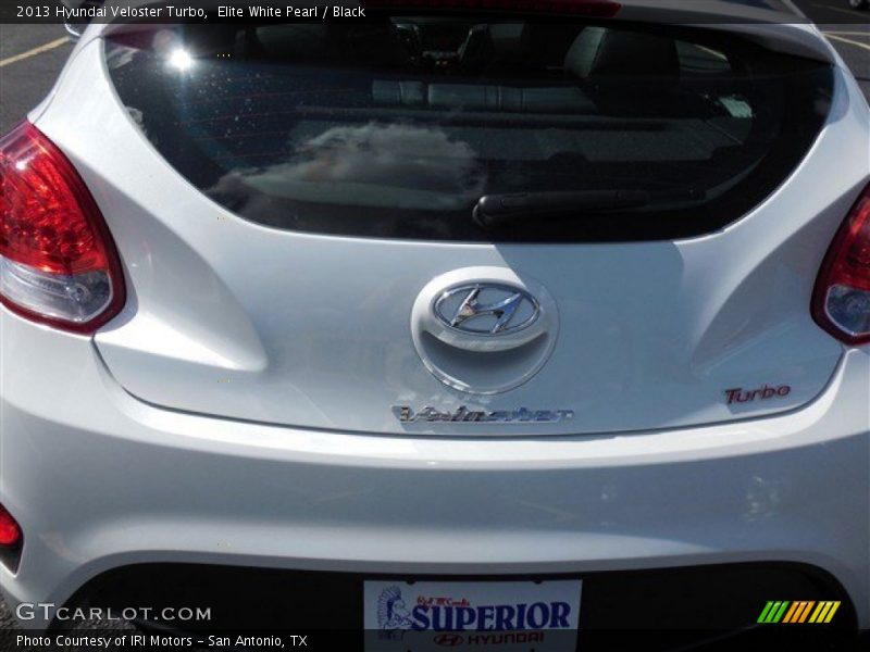 Elite White Pearl / Black 2013 Hyundai Veloster Turbo