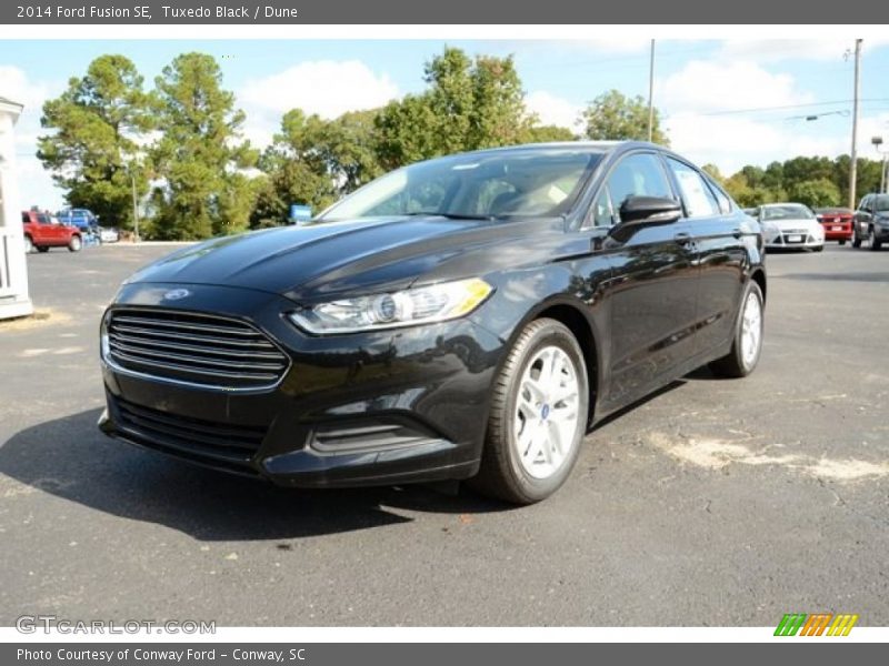 Tuxedo Black / Dune 2014 Ford Fusion SE
