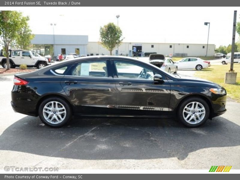 Tuxedo Black / Dune 2014 Ford Fusion SE