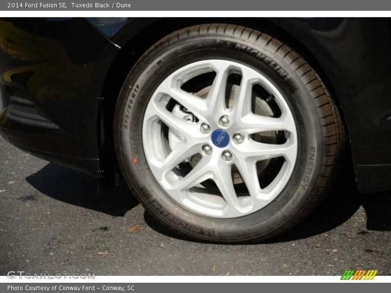 Tuxedo Black / Dune 2014 Ford Fusion SE