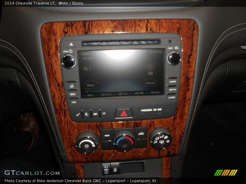 White / Ebony 2014 Chevrolet Traverse LT