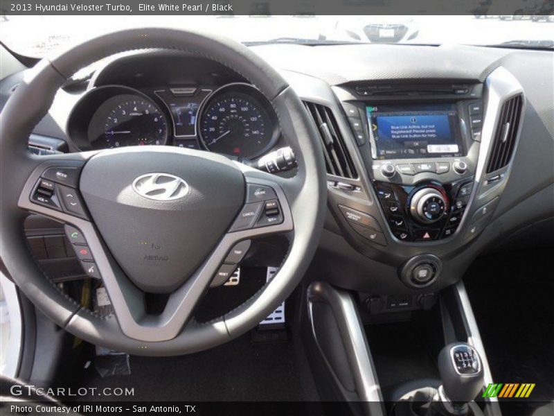 Elite White Pearl / Black 2013 Hyundai Veloster Turbo