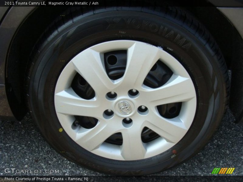 Magnetic Gray Metallic / Ash 2011 Toyota Camry LE