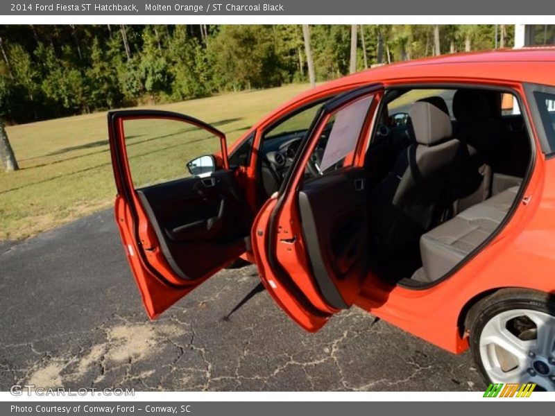 Molten Orange / ST Charcoal Black 2014 Ford Fiesta ST Hatchback