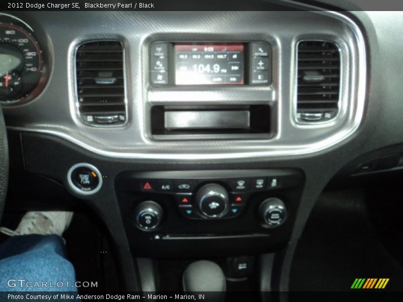 Blackberry Pearl / Black 2012 Dodge Charger SE