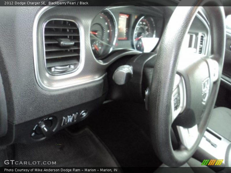 Blackberry Pearl / Black 2012 Dodge Charger SE