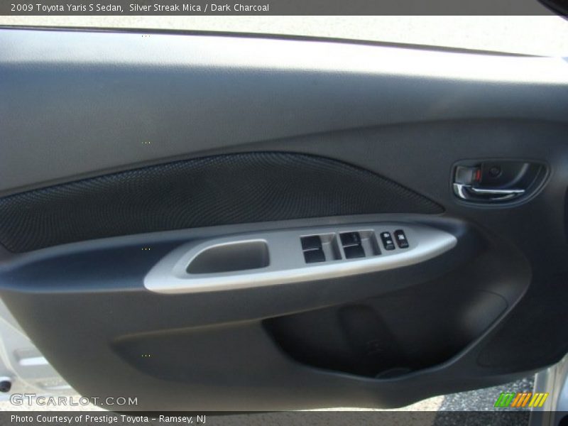 Silver Streak Mica / Dark Charcoal 2009 Toyota Yaris S Sedan
