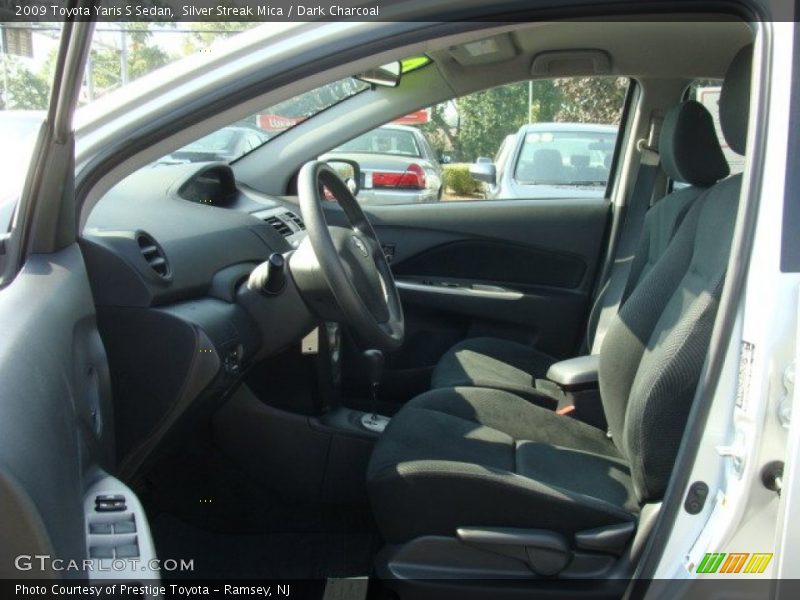 Silver Streak Mica / Dark Charcoal 2009 Toyota Yaris S Sedan