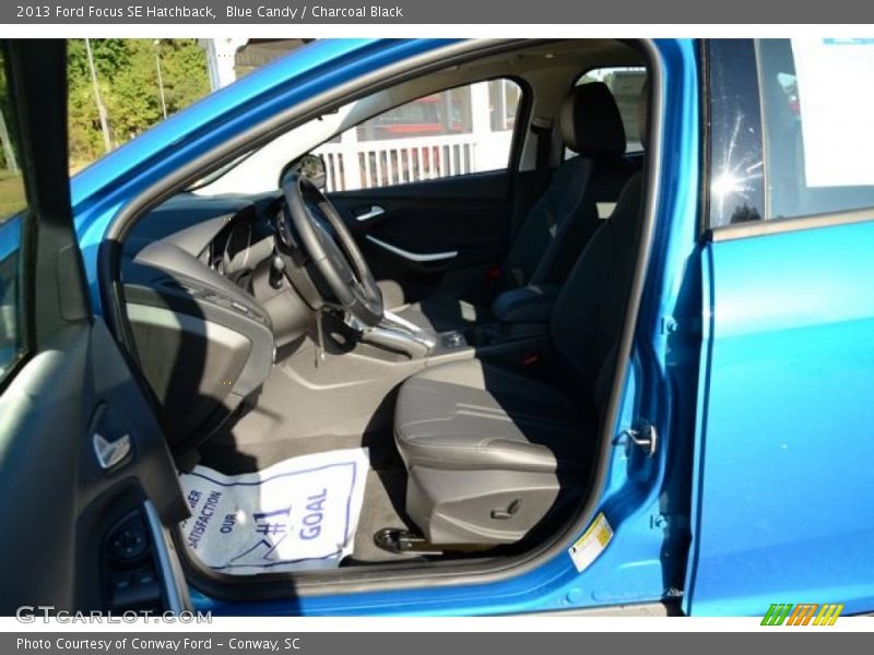 Blue Candy / Charcoal Black 2013 Ford Focus SE Hatchback