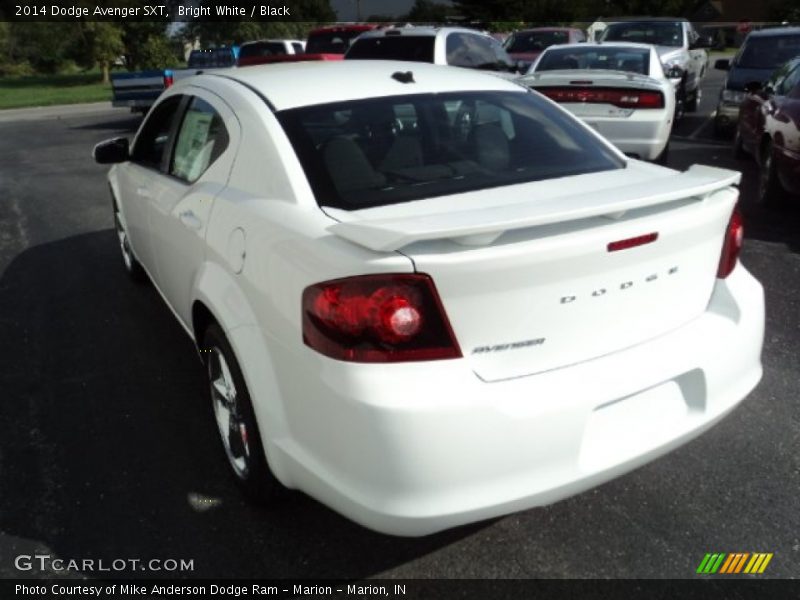 Bright White / Black 2014 Dodge Avenger SXT