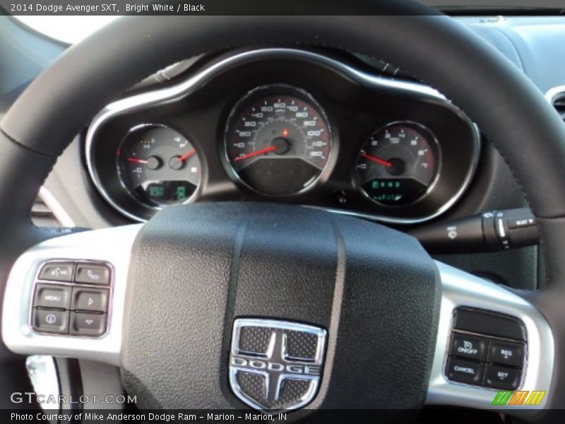 Bright White / Black 2014 Dodge Avenger SXT