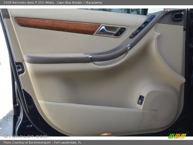 Capri Blue Metallic / Macadamia 2008 Mercedes-Benz R 350 4Matic