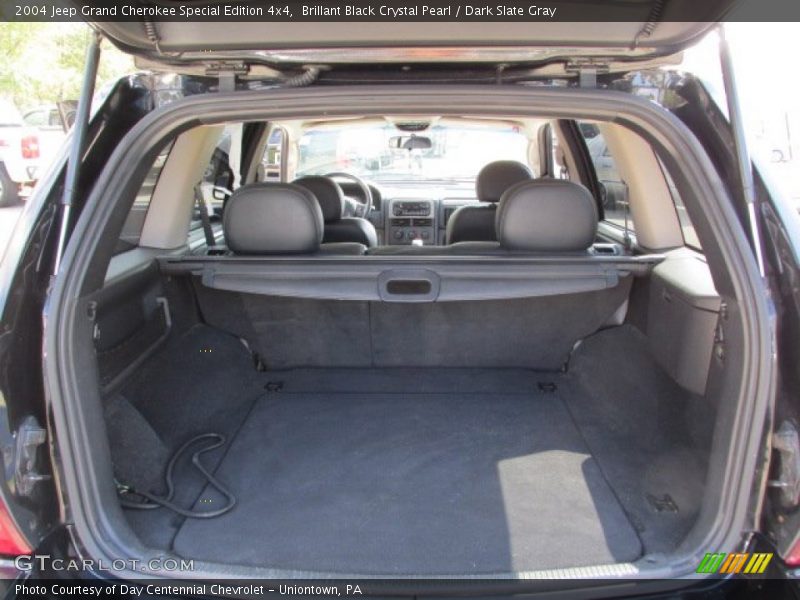  2004 Grand Cherokee Special Edition 4x4 Trunk
