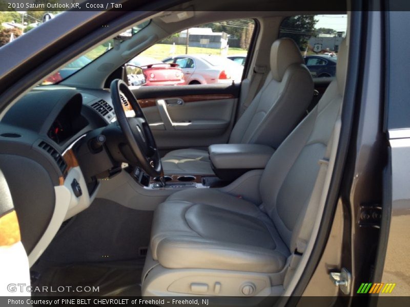 Cocoa / Tan 2010 Saturn Outlook XR