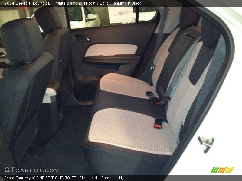 White Diamond Tricoat / Light Titanium/Jet Black 2014 Chevrolet Equinox LT