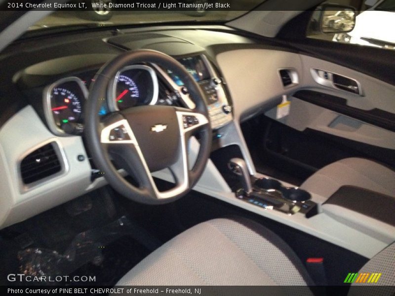 White Diamond Tricoat / Light Titanium/Jet Black 2014 Chevrolet Equinox LT