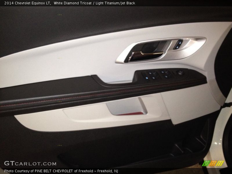 White Diamond Tricoat / Light Titanium/Jet Black 2014 Chevrolet Equinox LT
