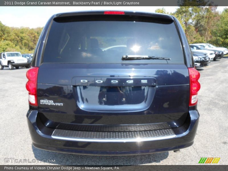 Blackberry Pearl / Black/Light Graystone 2011 Dodge Grand Caravan Mainstreet