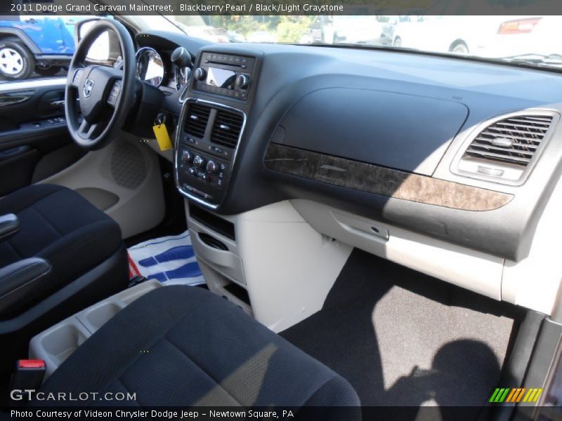 Blackberry Pearl / Black/Light Graystone 2011 Dodge Grand Caravan Mainstreet