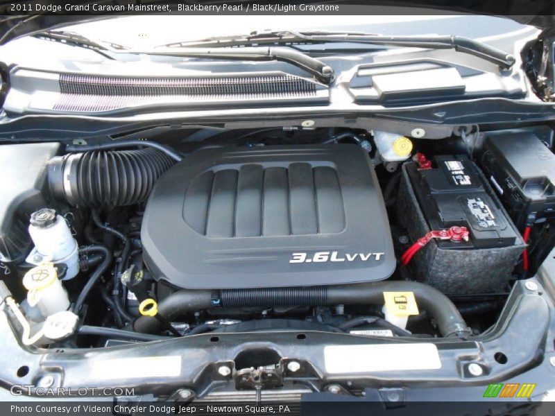 Blackberry Pearl / Black/Light Graystone 2011 Dodge Grand Caravan Mainstreet