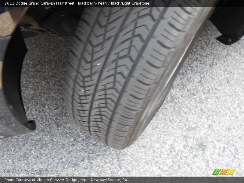 Blackberry Pearl / Black/Light Graystone 2011 Dodge Grand Caravan Mainstreet