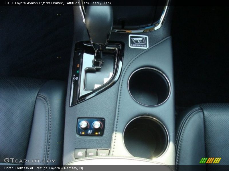 Attitude Black Pearl / Black 2013 Toyota Avalon Hybrid Limited