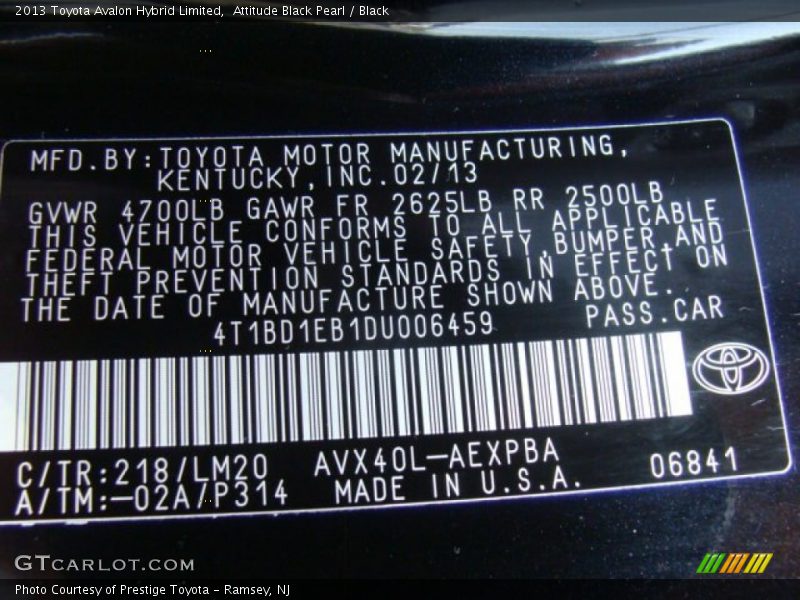 Attitude Black Pearl / Black 2013 Toyota Avalon Hybrid Limited