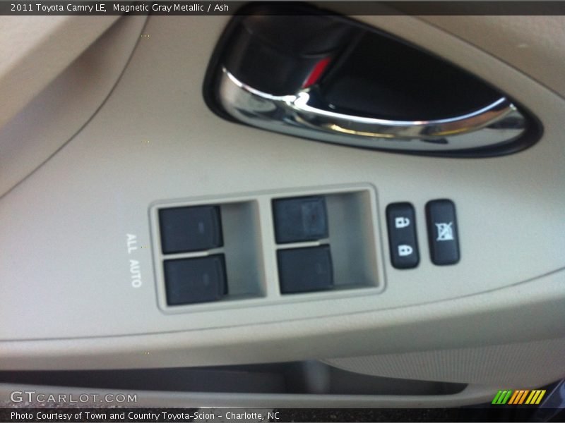 Magnetic Gray Metallic / Ash 2011 Toyota Camry LE