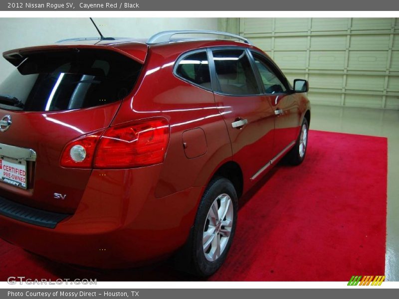 Cayenne Red / Black 2012 Nissan Rogue SV