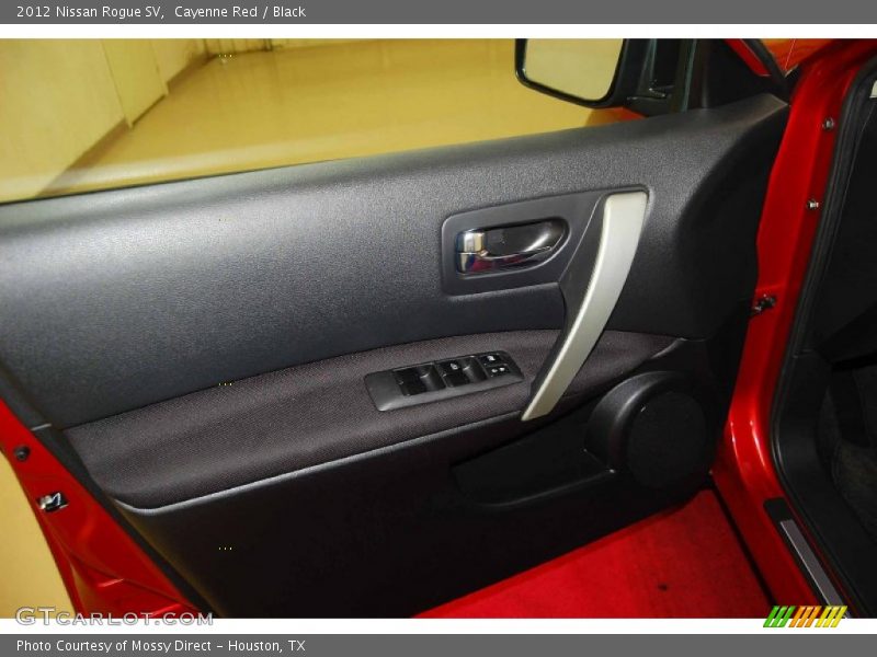 Cayenne Red / Black 2012 Nissan Rogue SV