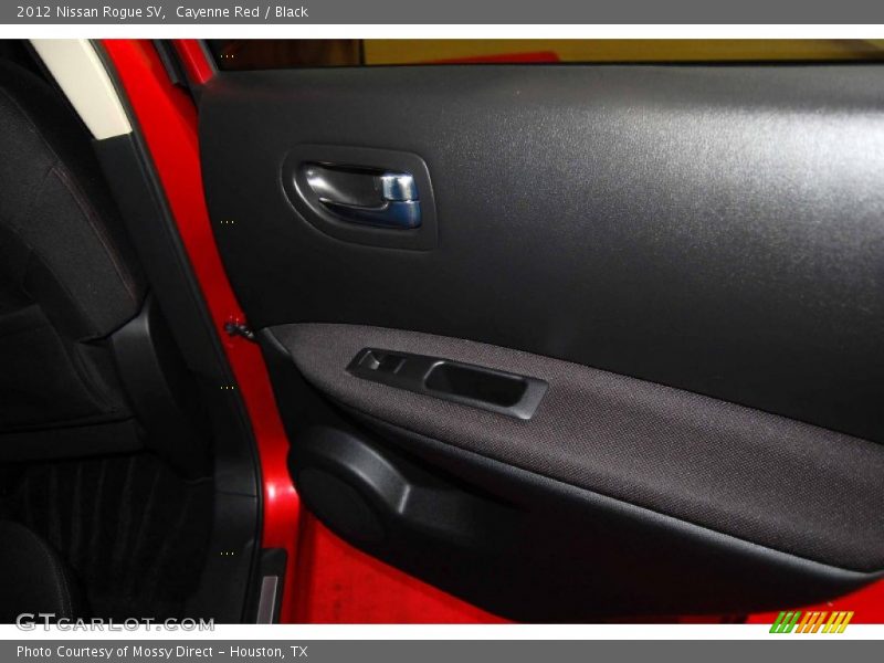 Cayenne Red / Black 2012 Nissan Rogue SV
