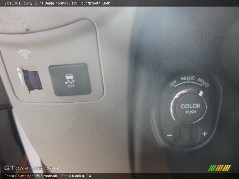 Dune Beige / Sand/Black Houndstooth Cloth 2011 Kia Soul !