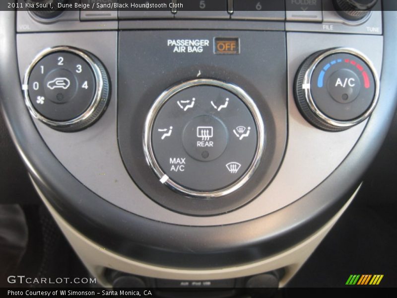 Dune Beige / Sand/Black Houndstooth Cloth 2011 Kia Soul !