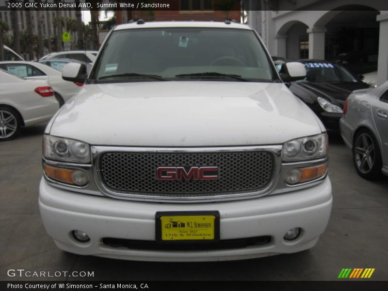 Summit White / Sandstone 2005 GMC Yukon Denali AWD