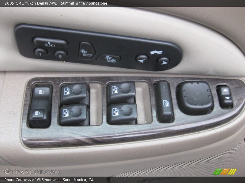 Summit White / Sandstone 2005 GMC Yukon Denali AWD