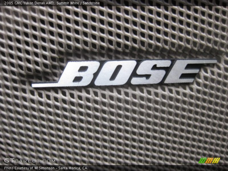 Summit White / Sandstone 2005 GMC Yukon Denali AWD