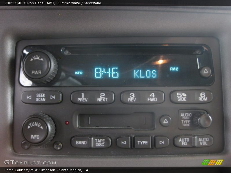 Summit White / Sandstone 2005 GMC Yukon Denali AWD