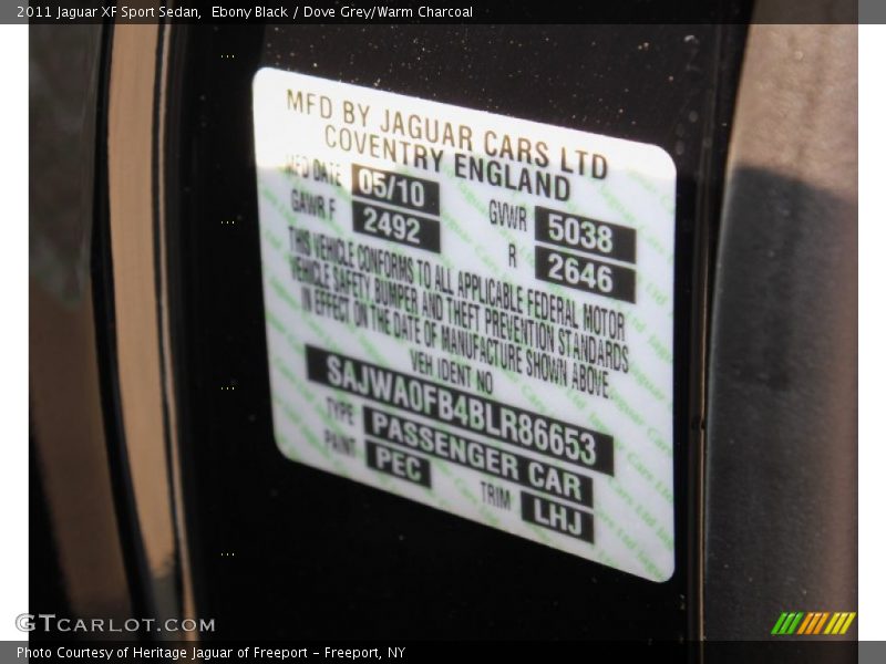 Ebony Black / Dove Grey/Warm Charcoal 2011 Jaguar XF Sport Sedan