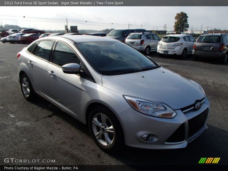 Ingot Silver Metallic / Two-Tone Sport 2012 Ford Focus SE Sport Sedan