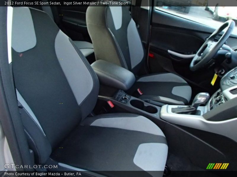 Ingot Silver Metallic / Two-Tone Sport 2012 Ford Focus SE Sport Sedan
