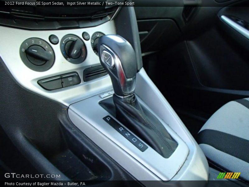Ingot Silver Metallic / Two-Tone Sport 2012 Ford Focus SE Sport Sedan