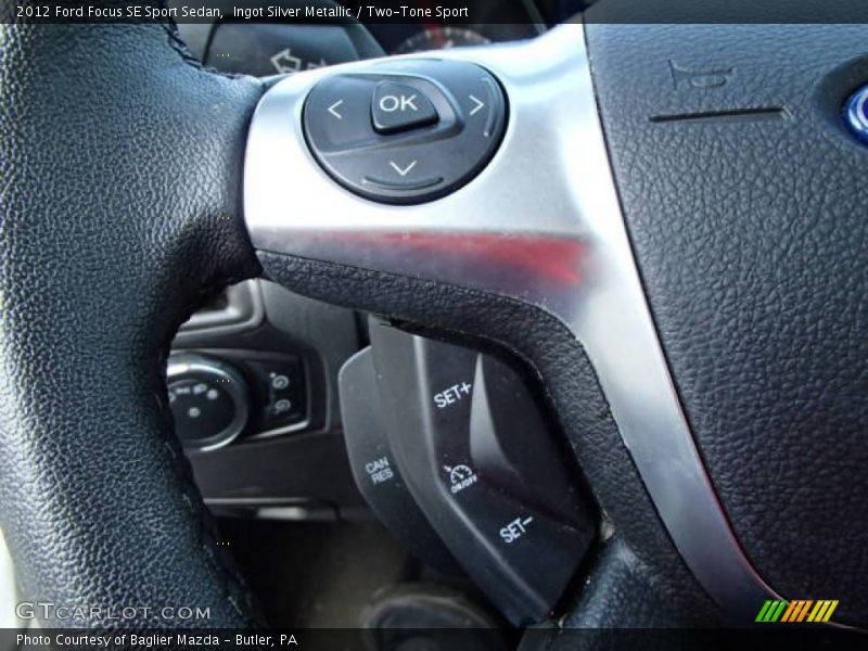 Ingot Silver Metallic / Two-Tone Sport 2012 Ford Focus SE Sport Sedan