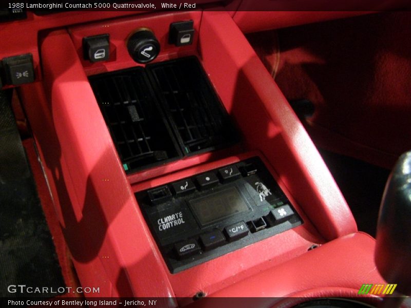 White / Red 1988 Lamborghini Countach 5000 Quattrovalvole