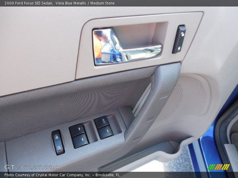 Vista Blue Metallic / Medium Stone 2009 Ford Focus SES Sedan