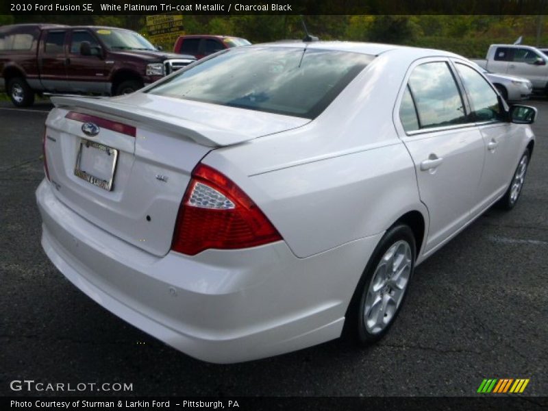 White Platinum Tri-coat Metallic / Charcoal Black 2010 Ford Fusion SE