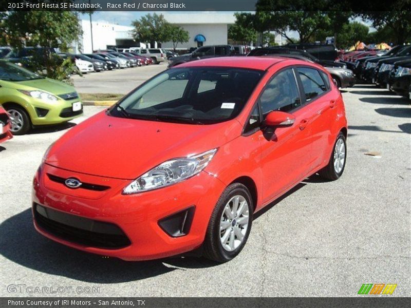 Race Red / Charcoal Black 2013 Ford Fiesta SE Hatchback