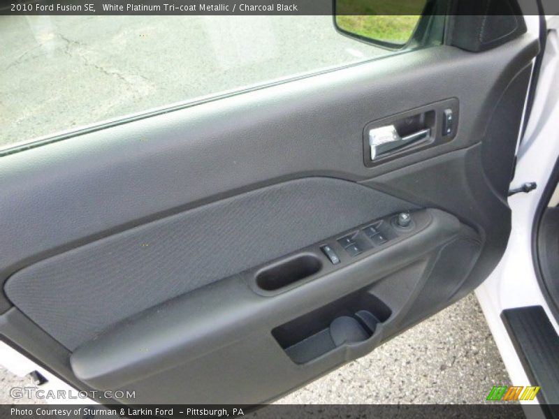 White Platinum Tri-coat Metallic / Charcoal Black 2010 Ford Fusion SE