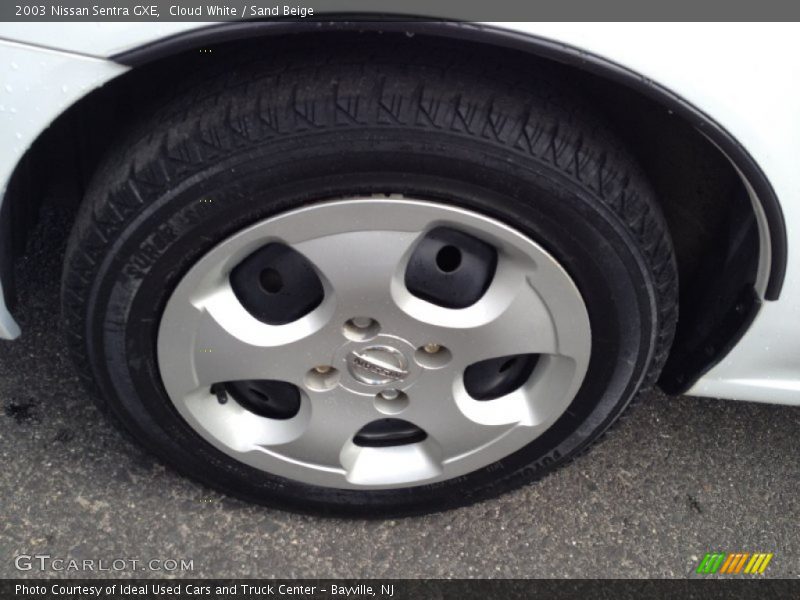 Cloud White / Sand Beige 2003 Nissan Sentra GXE