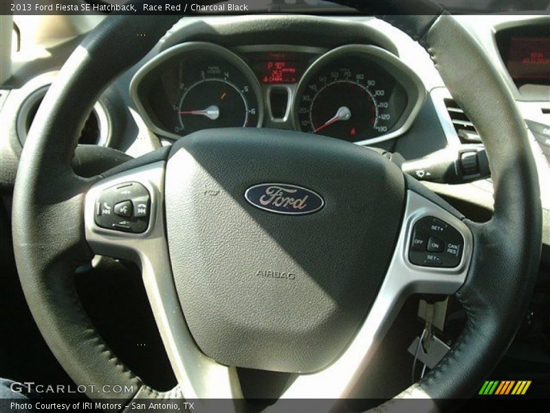 Race Red / Charcoal Black 2013 Ford Fiesta SE Hatchback